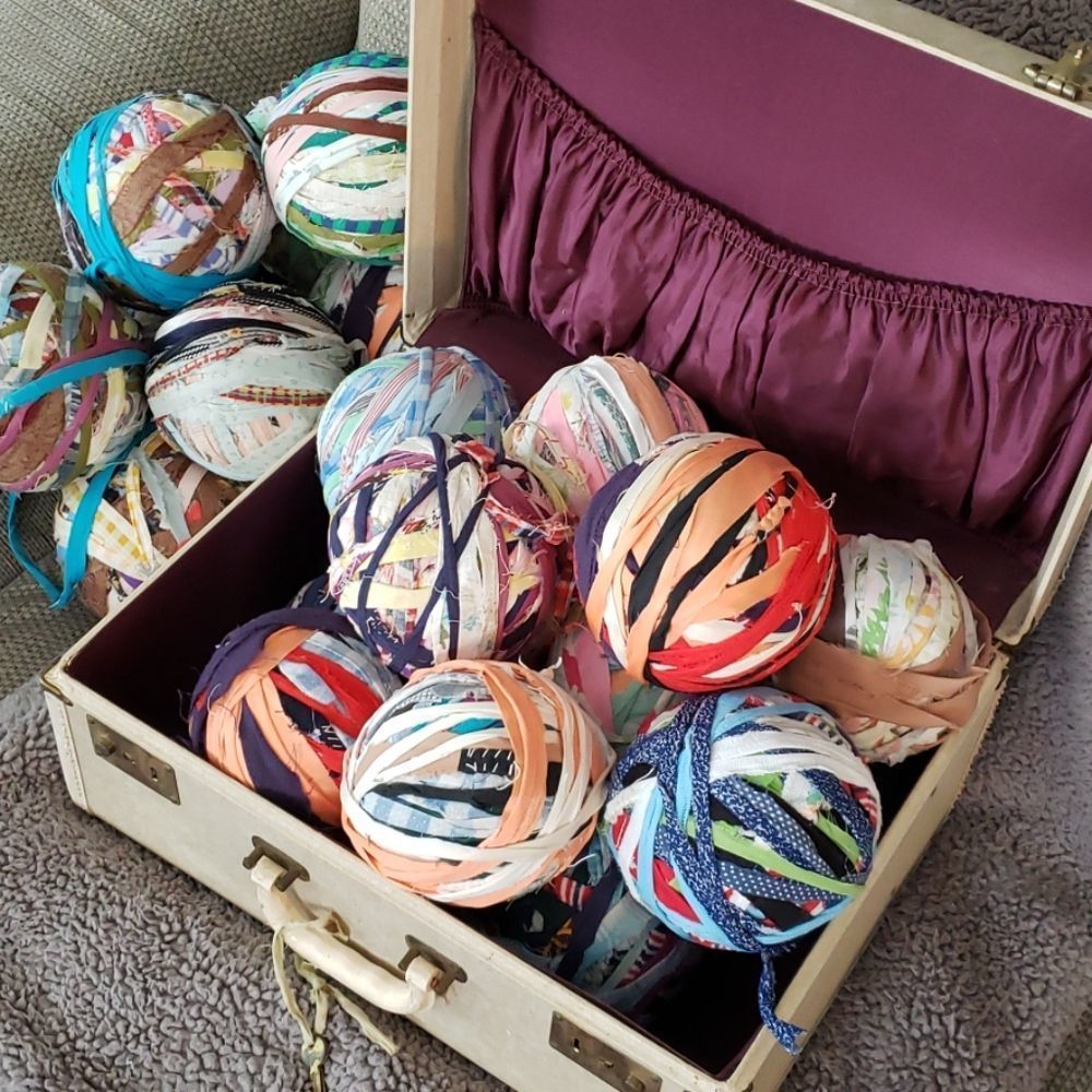 🥳🥳HP🥳🥳 22 Balls of Vintage Material